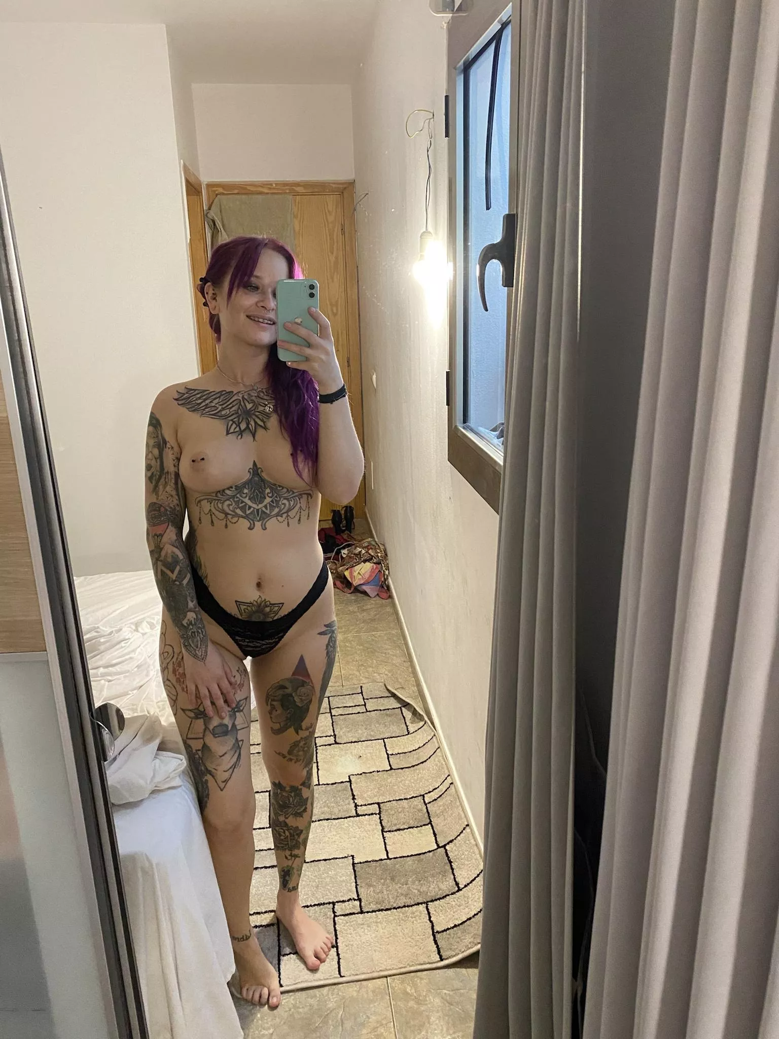 NEW HERE! FREE TRIAL AND FREE COCK RATE LINKS PINNED ON MY PROFILE! :) posted by Monn_soul