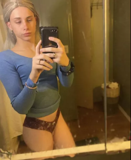 New here Hii 🥺❤️❤️ by bunnyboyleah