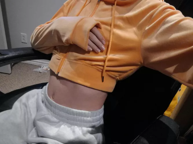 New Hoodie 😍 by jojo1802