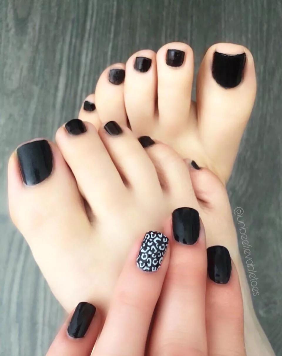 New mani/pedi - who loves? 💅🏼 posted by unbeelievabletoes
