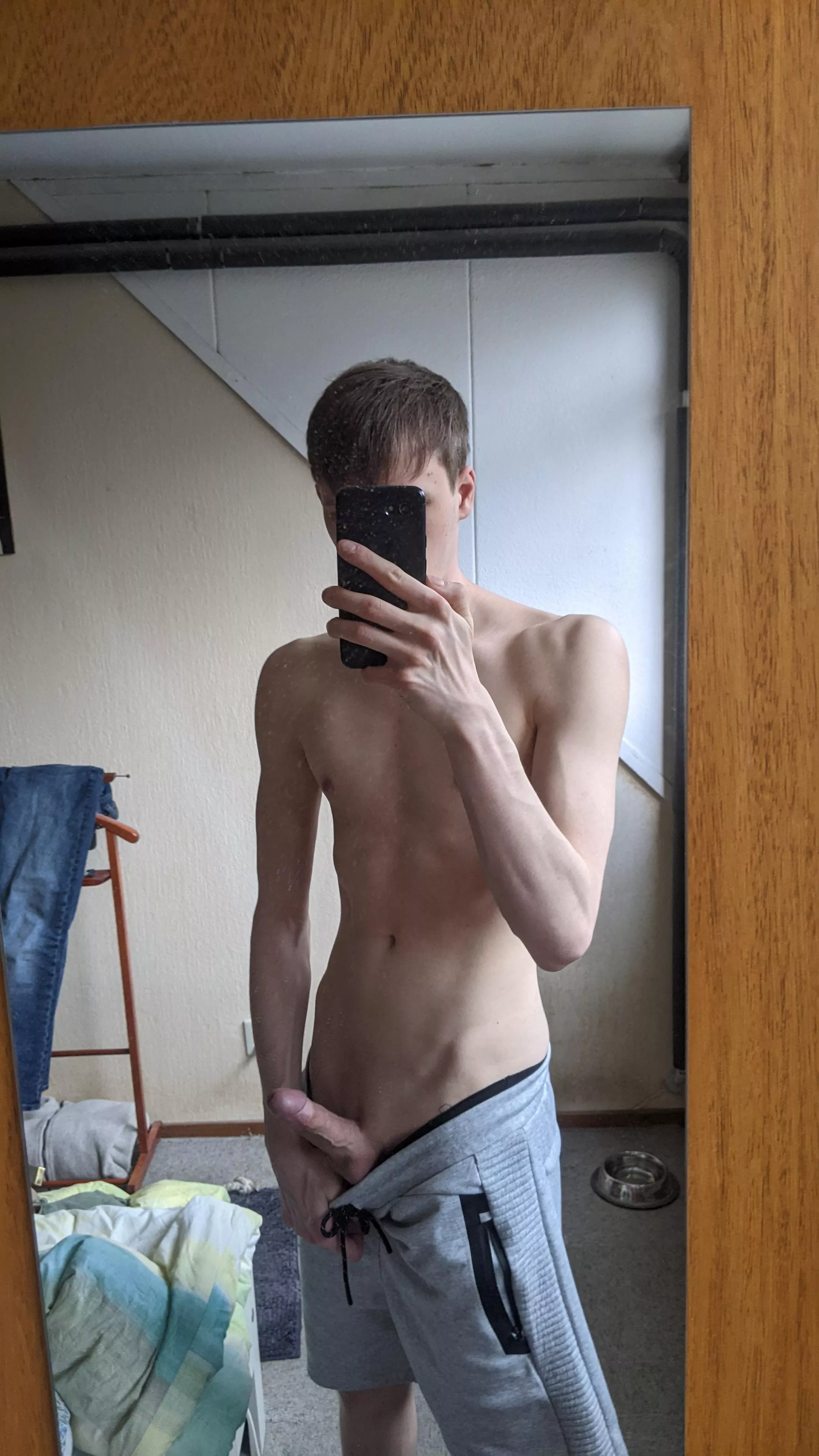 New pants who dis? posted by Makronyyy