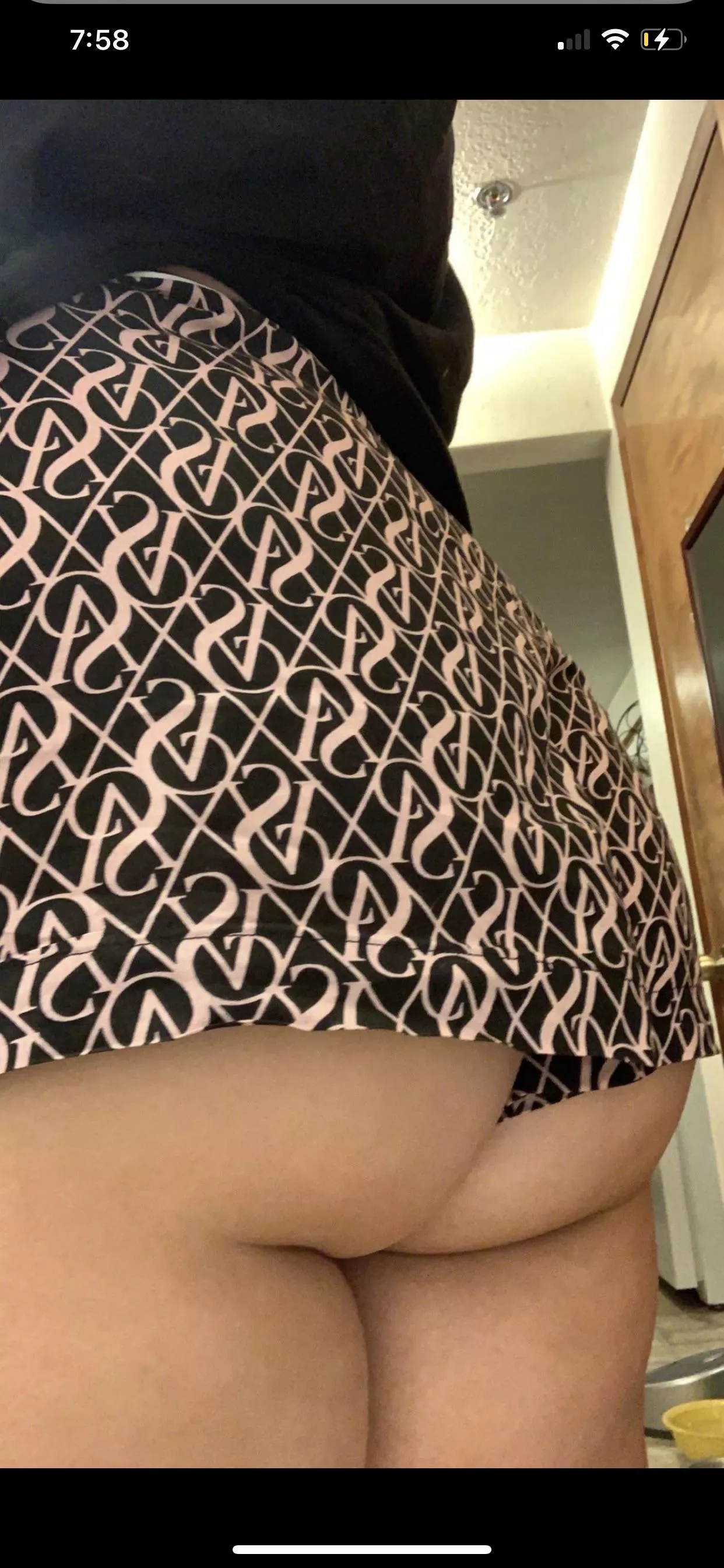 new shorts, do you like?😘 posted by hadleyduh