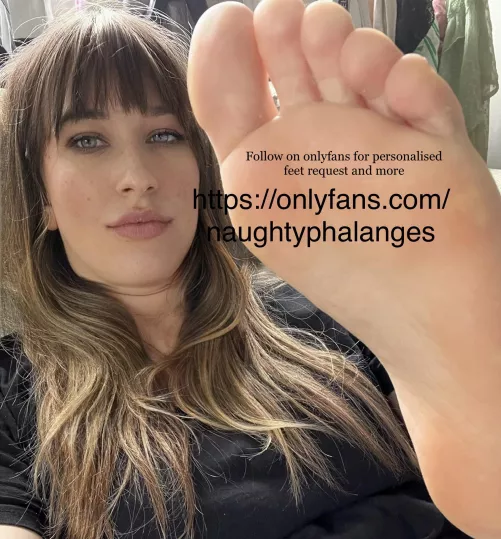 New - so go follow and don’t be shy ! by Naughtyphalanges