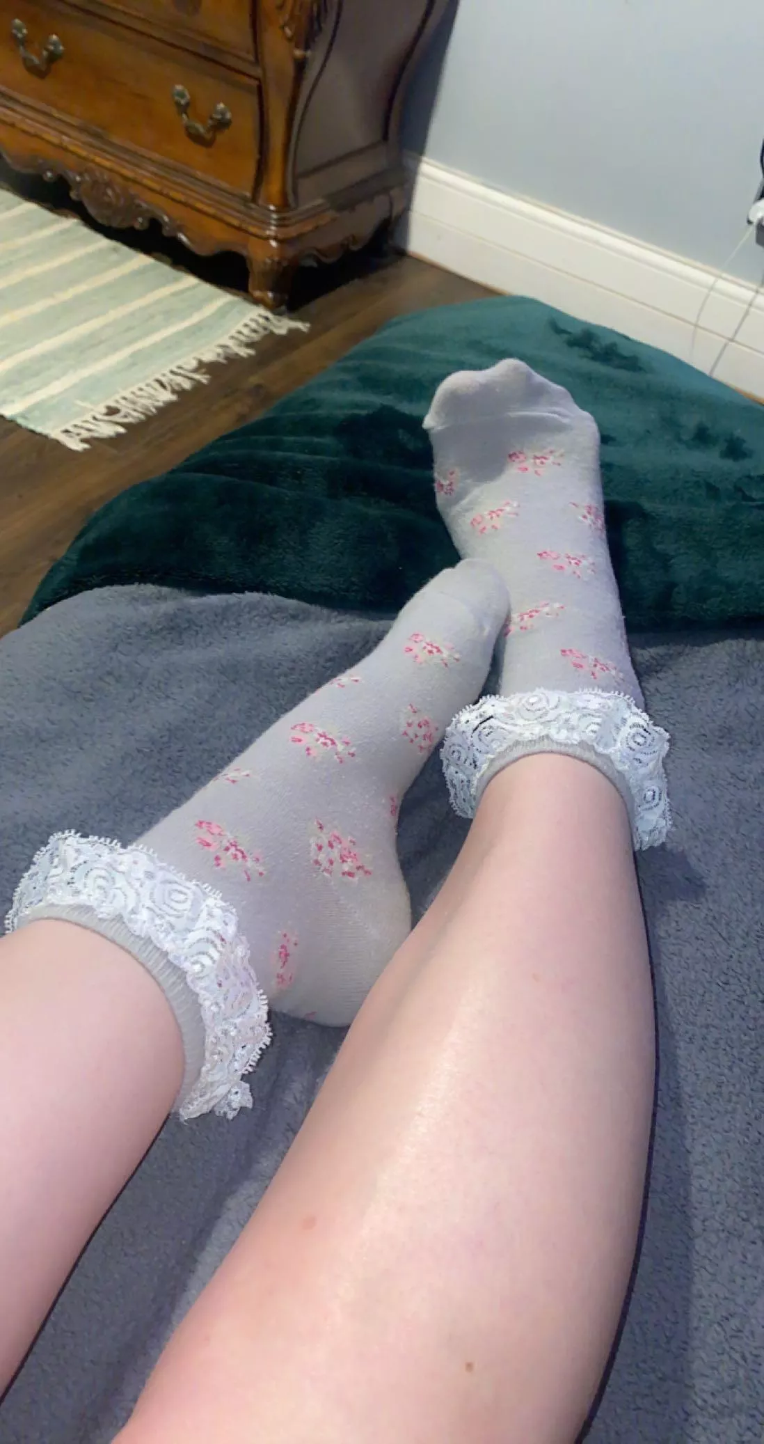 new socks.. i feel so pretty in them! posted by rikkis_feet