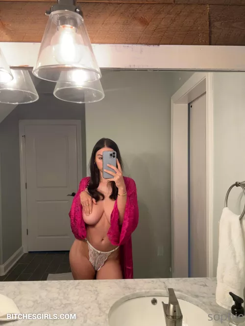 NEW 🚨 SOPHIE MUDD BIG TITS AND ASS FOLDER MEGA (LINK IN C0MMNTS) 👇🥵 by Sensitive_Winner7642