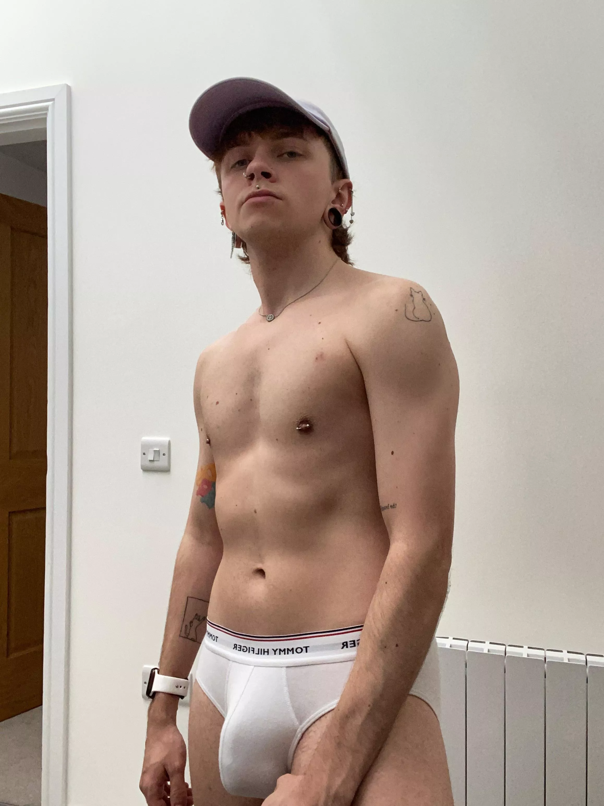 New Tommy briefs give a good bulge 😍 posted by Infinite-Advisor-986