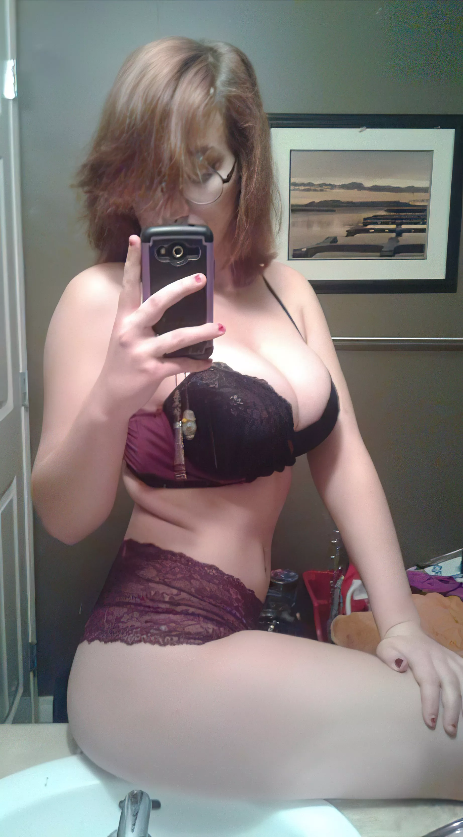 Nice and curvy :) posted by Dense_Permit6387