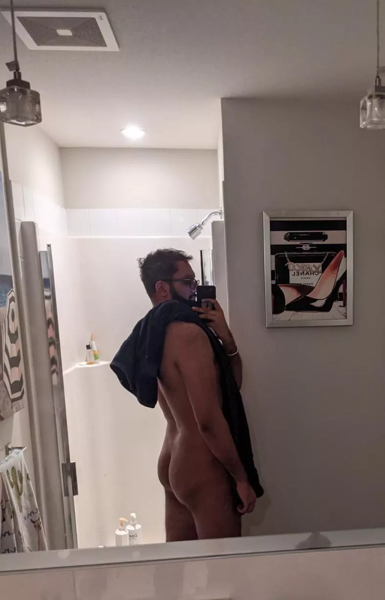 Nice bum where ya from posted by ragnariivvxx