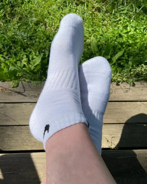 Nice day for the low cut Nikes by Whitesoxnsneaks