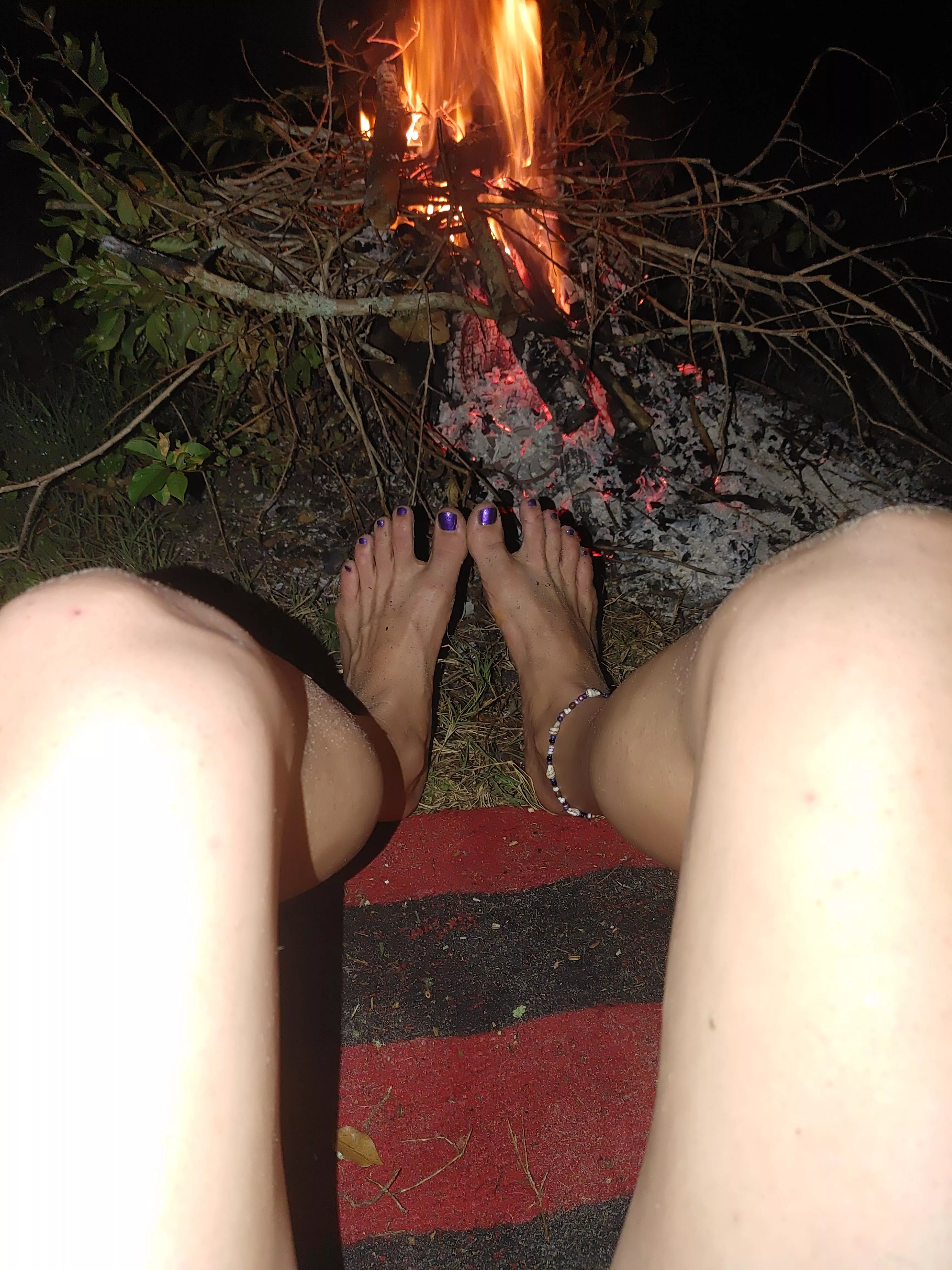 Nice fire and painted nails. Not a bad night posted by ZefieATG