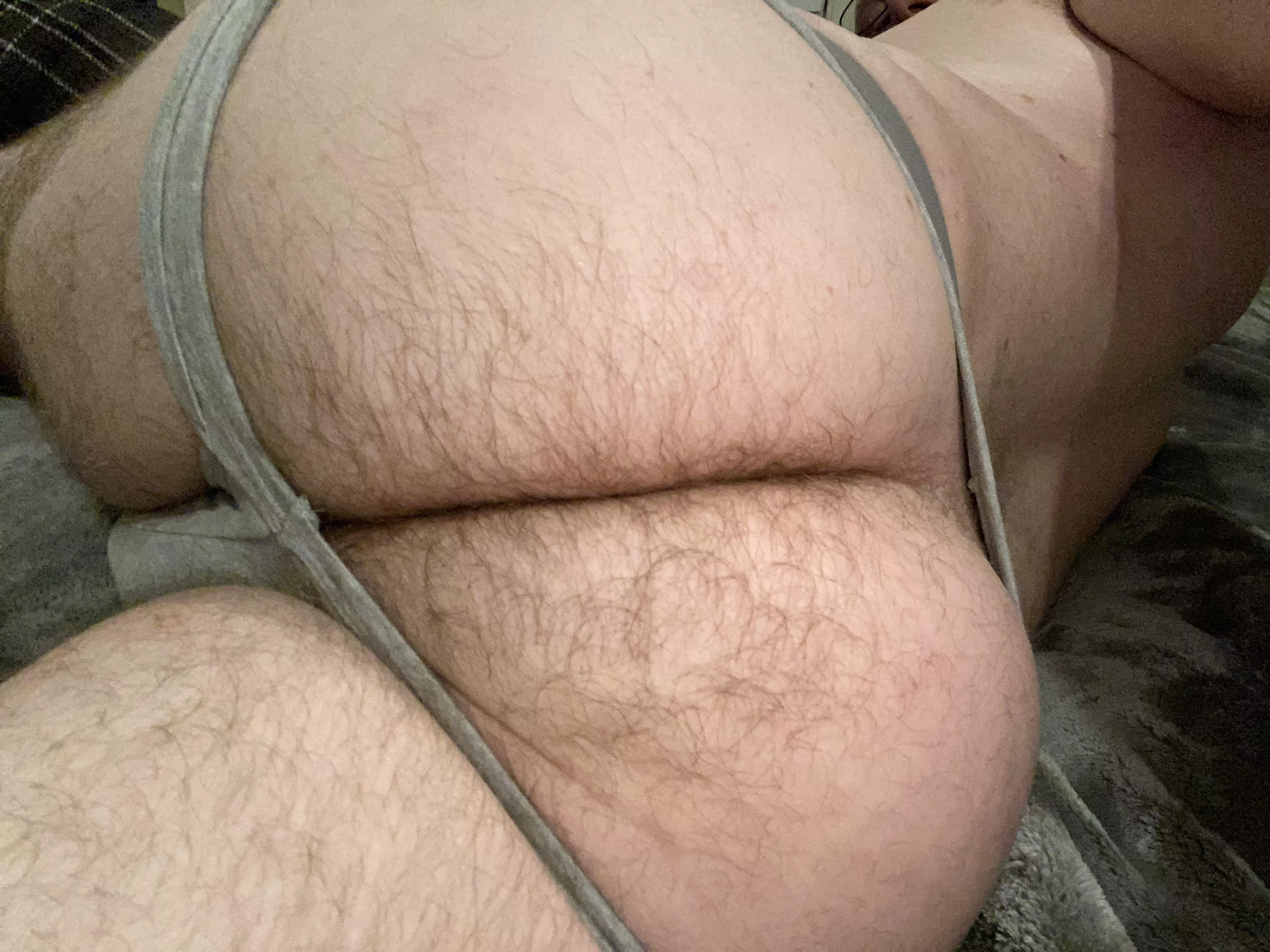 Nice little hairy ass would you like a taste posted by DaddiNtwink