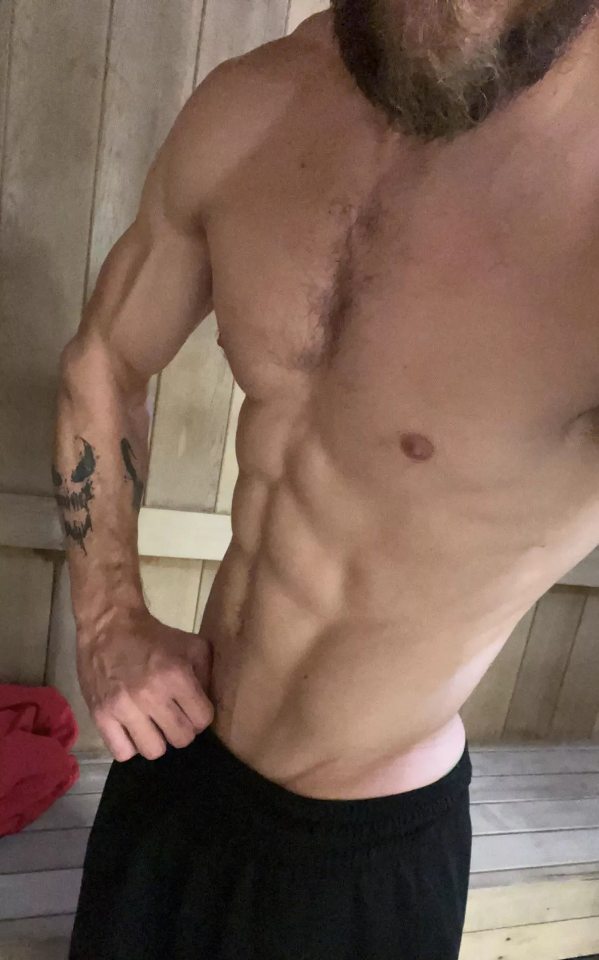 Nice little sauna session after a great work out (m) 29 posted by Loki121482