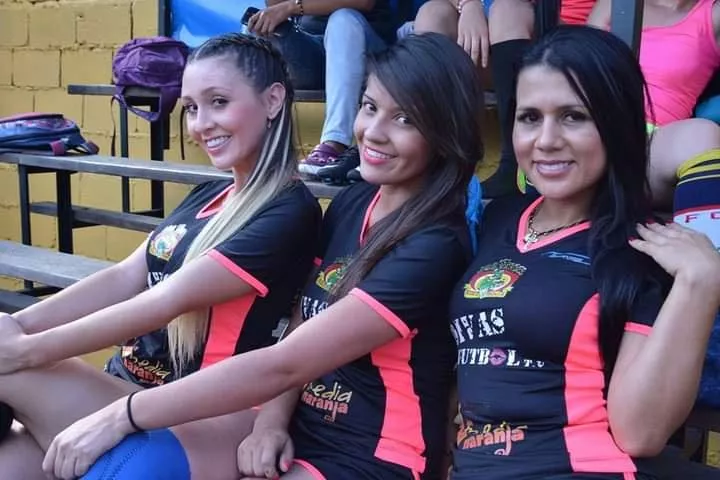 Nice looking substitutes bench posted by Chaturbater1