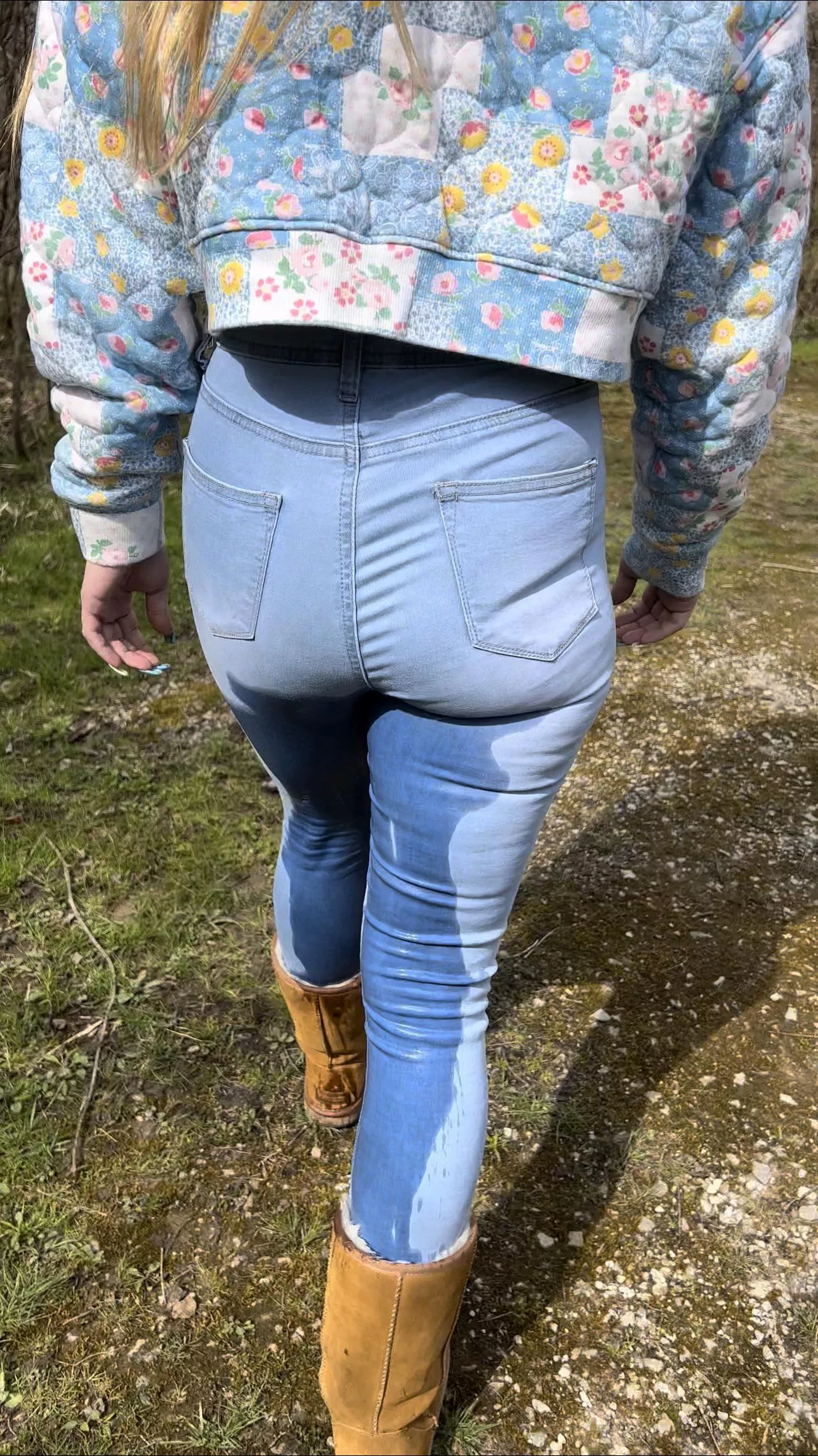 Nice pee walk outside. posted by sfjellyfish2018