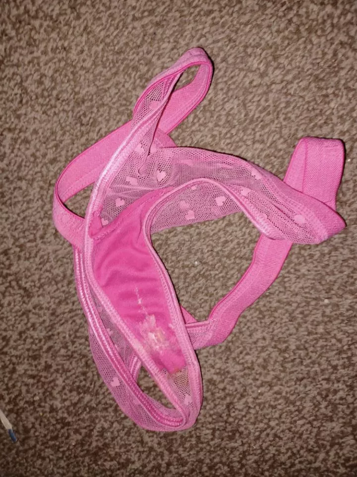 nice pussy stained thong posted by Bigwazza12