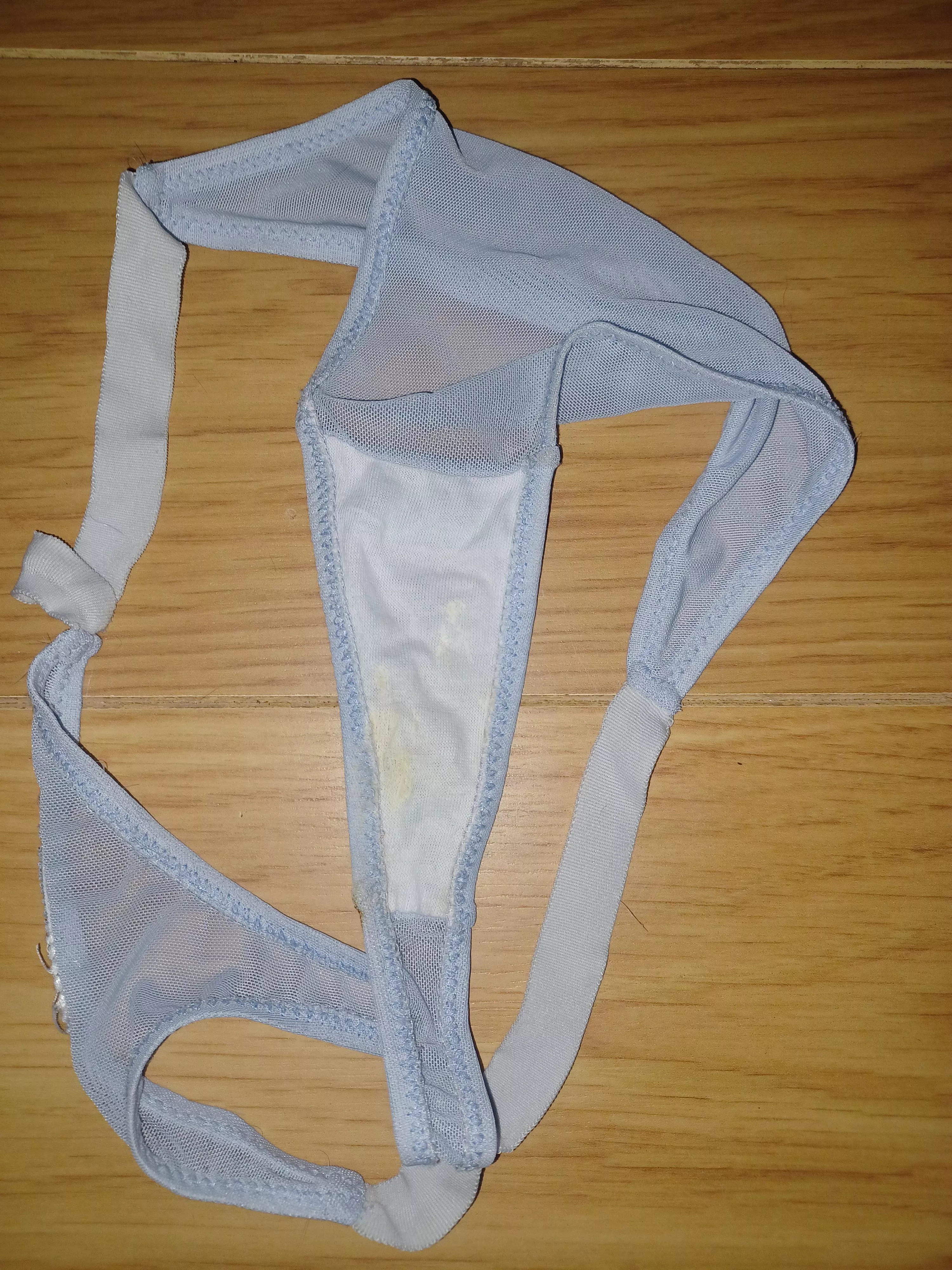 Nice smelly pussy stained purple thong posted by Bigwazza12