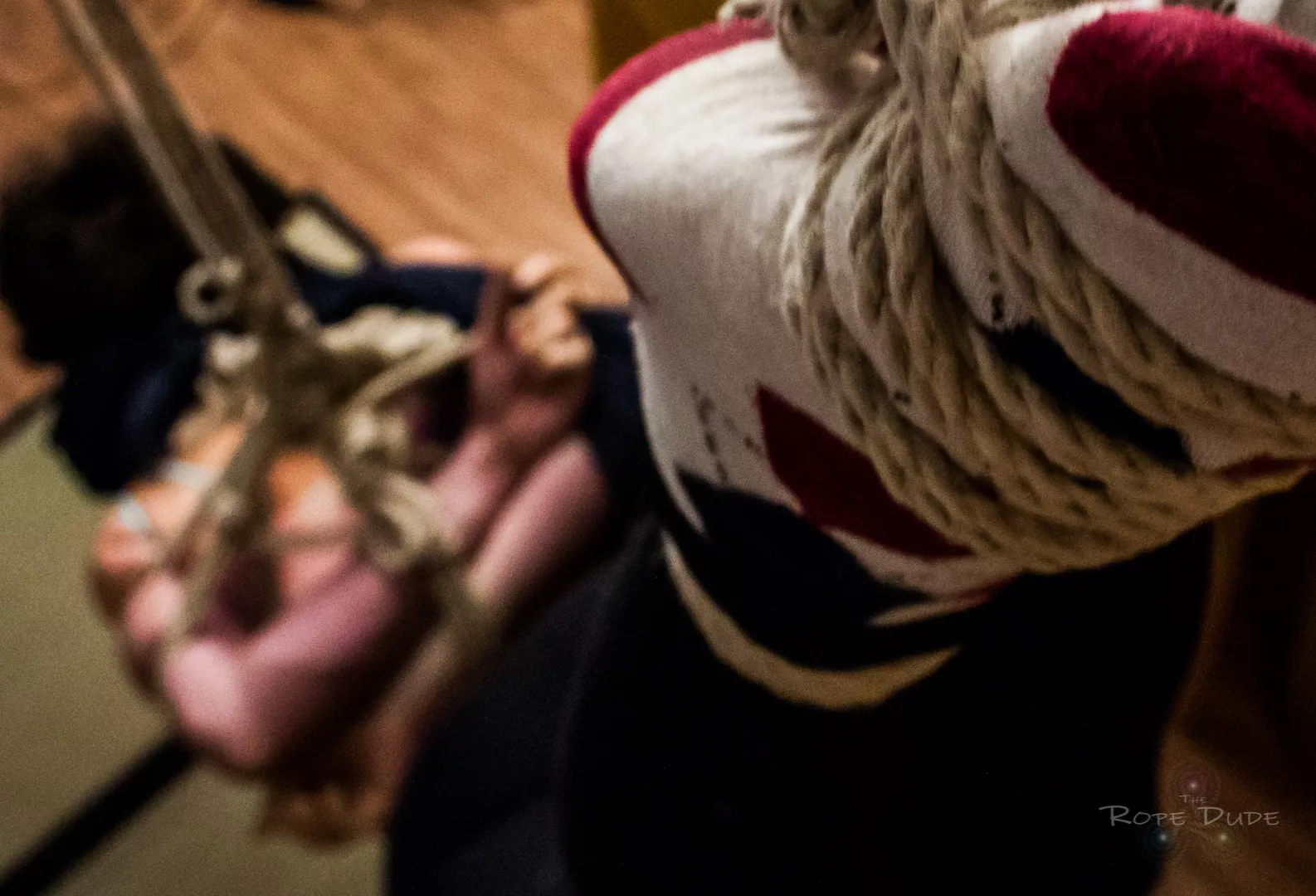 Nicely holding posted by The_Rope_Dude