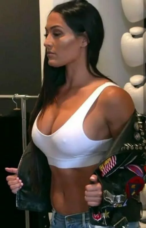 Nicki presenting the goods. posted by ungoliantous