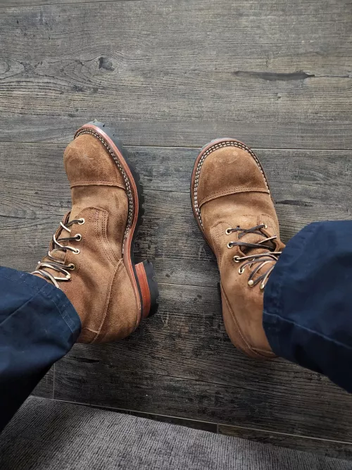 Nicks. Getting comfortable on the 3rd day. by hvaclife