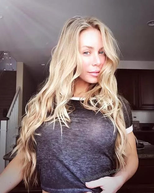 Nicole Aniston. Pretty. by davodavo499
