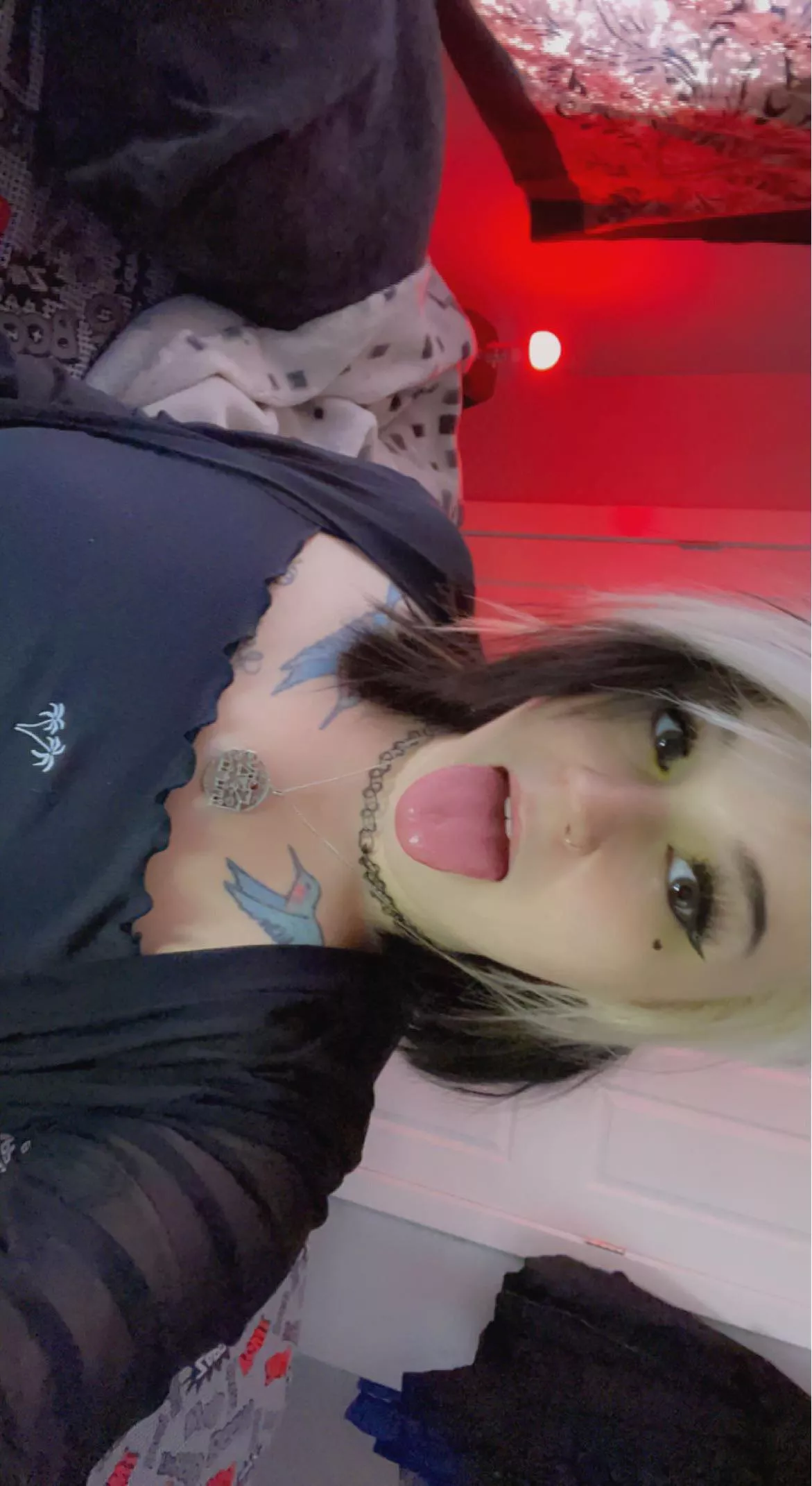 Night😜 link in comments 🖤 posted by SpookyBisshh