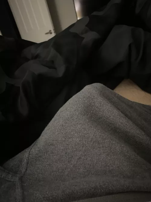 Nighttime outline by angelotheonly