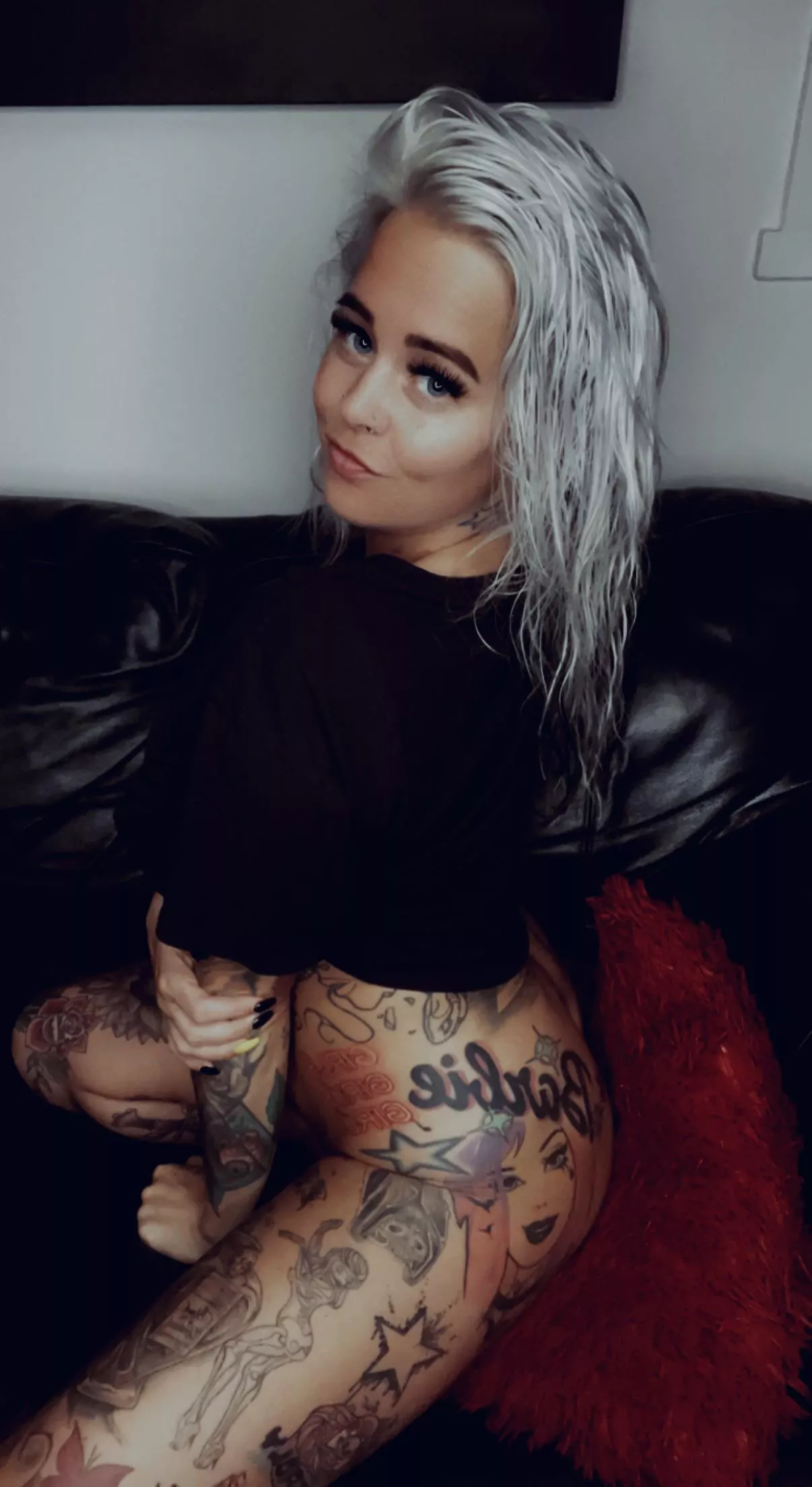 Nikki N9ne (@nikkinikkin9nedoors) [instagram] posted by Nikkinikkin9nedoors