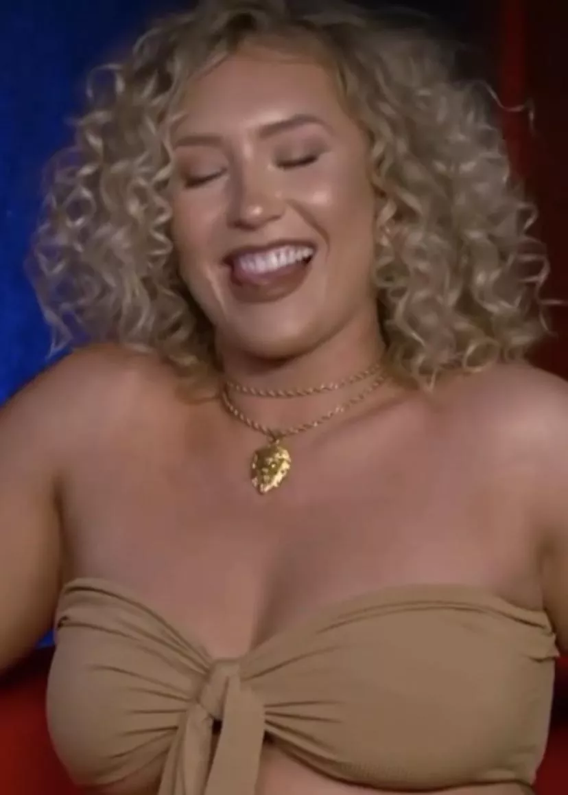 Nikkita’s sexy smirk & tits posted by DoItWithFlair94