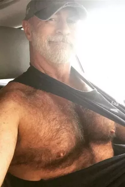 nip slip posted by peludoporfavor