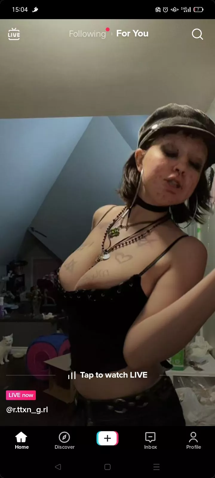 Nip slips posted by slik001