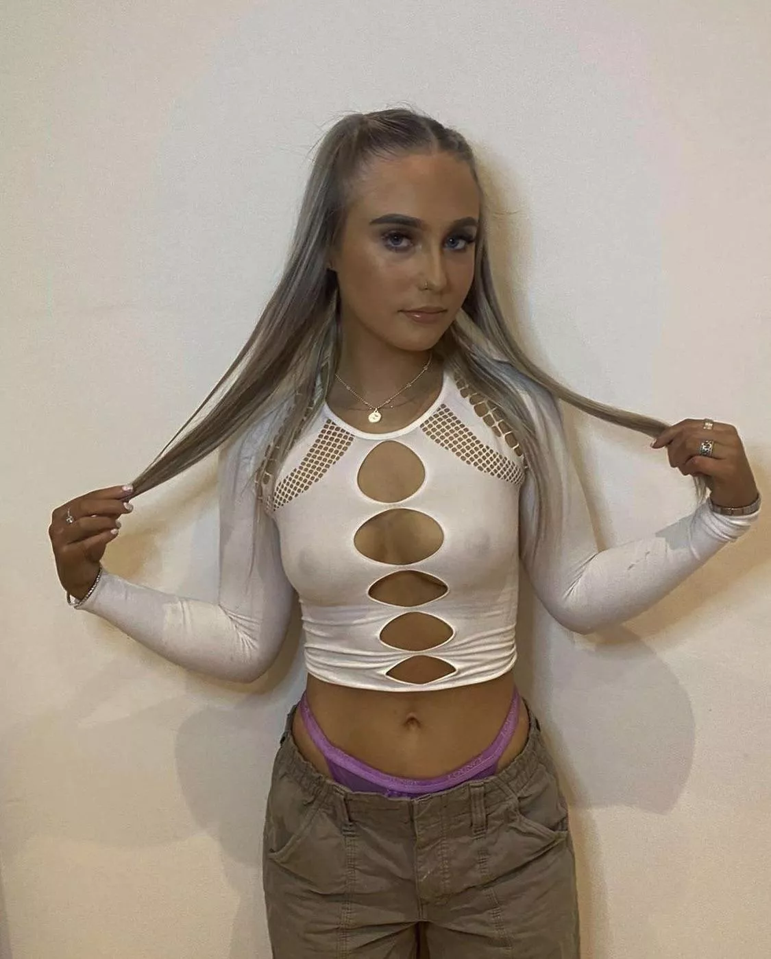 Nippy Ellen posted by ExternalLibrary8828