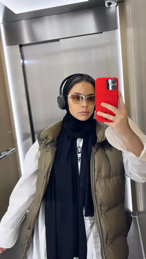 Nisrina Sbia 2022-05-12 by LawnOfTheRay