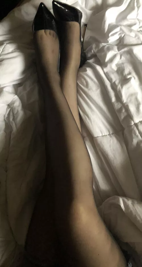 nite by SheerlyDivine1