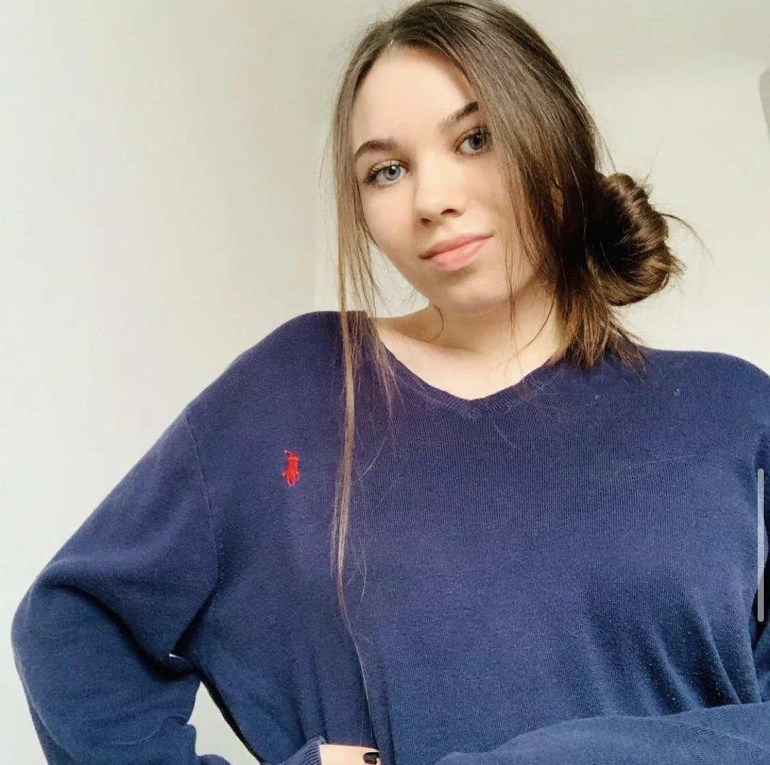 No bikini or undressing, just a cute girl with a cute face IRTR posted by throwmeaway_45678