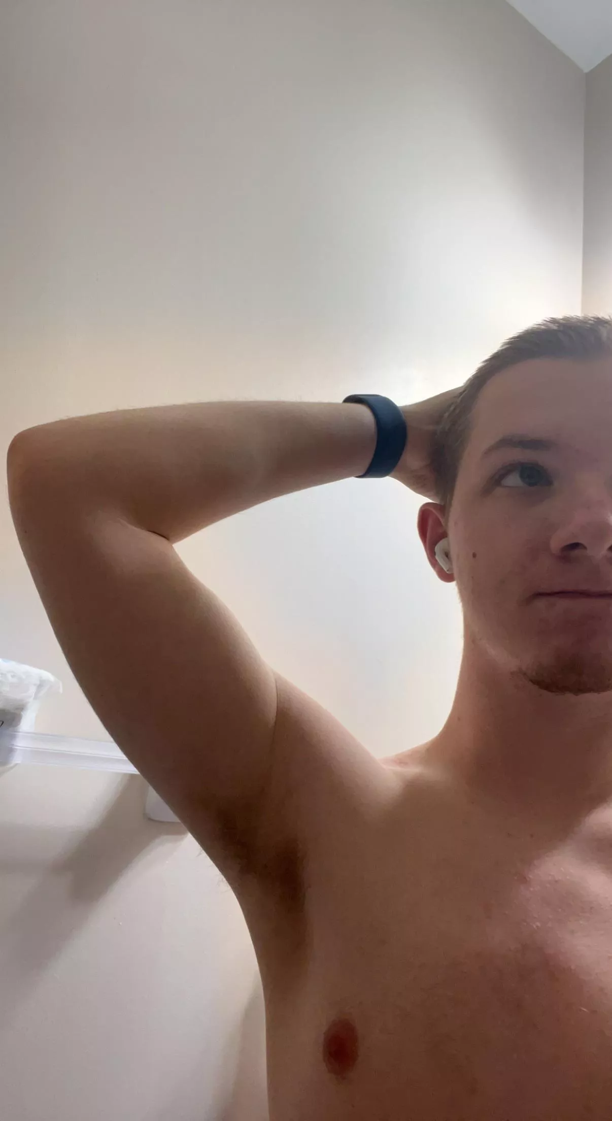 No deodorant posted by xzse_x