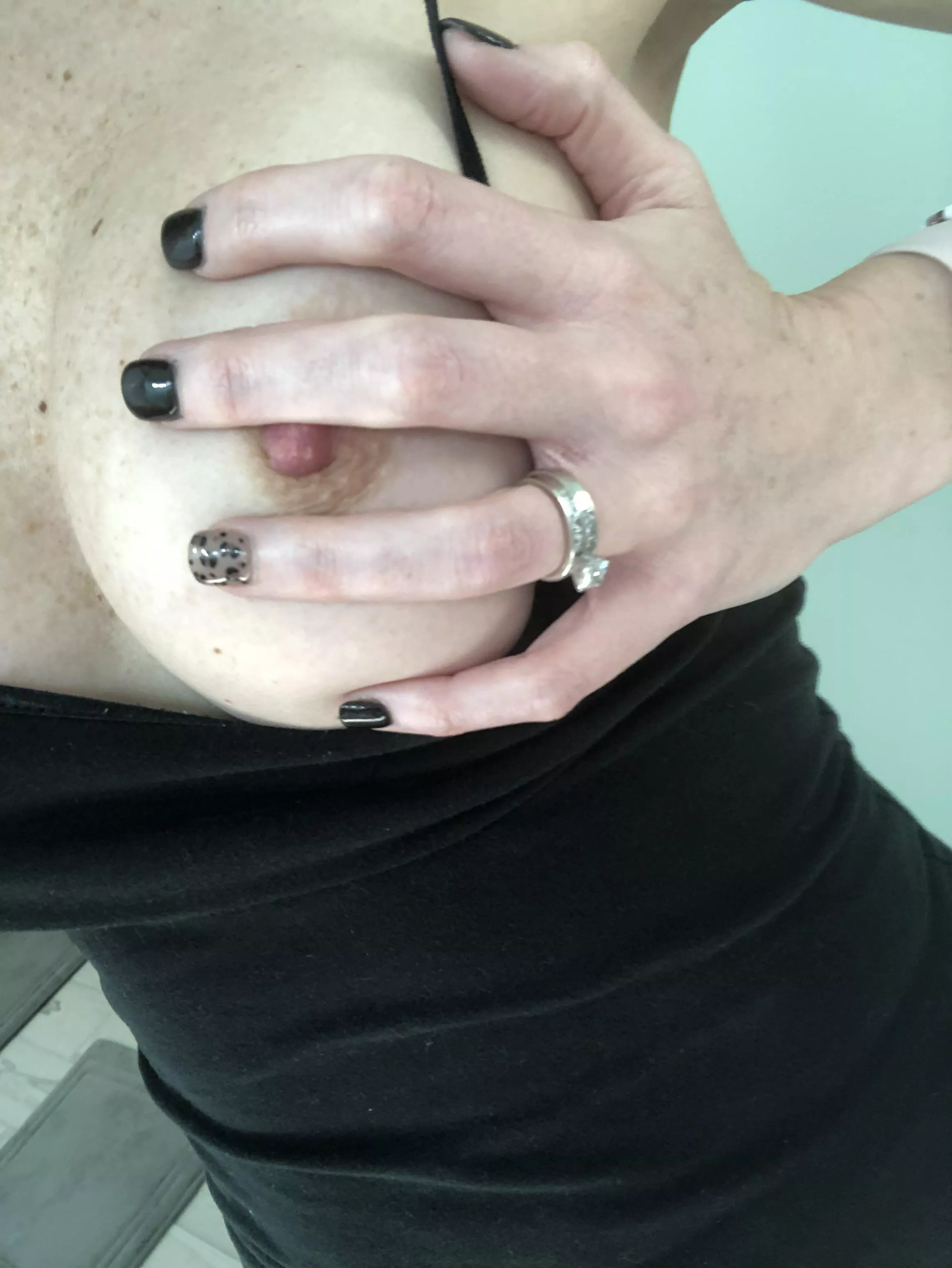 No husband tonight so I’ll have to be groping myself. (37) posted by NurseMommyMILF