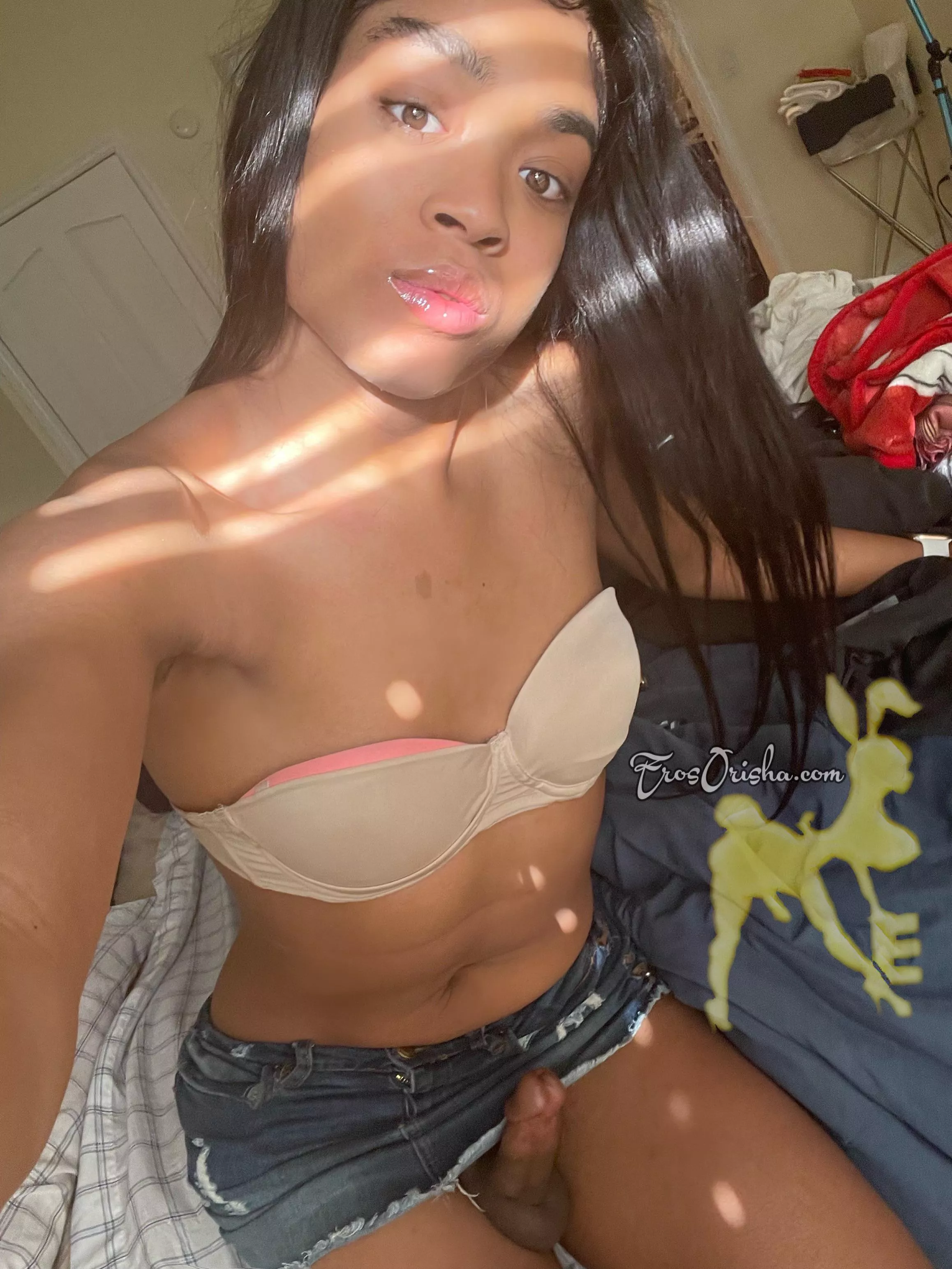 No Makeup, No Panties posted by NSFWEros