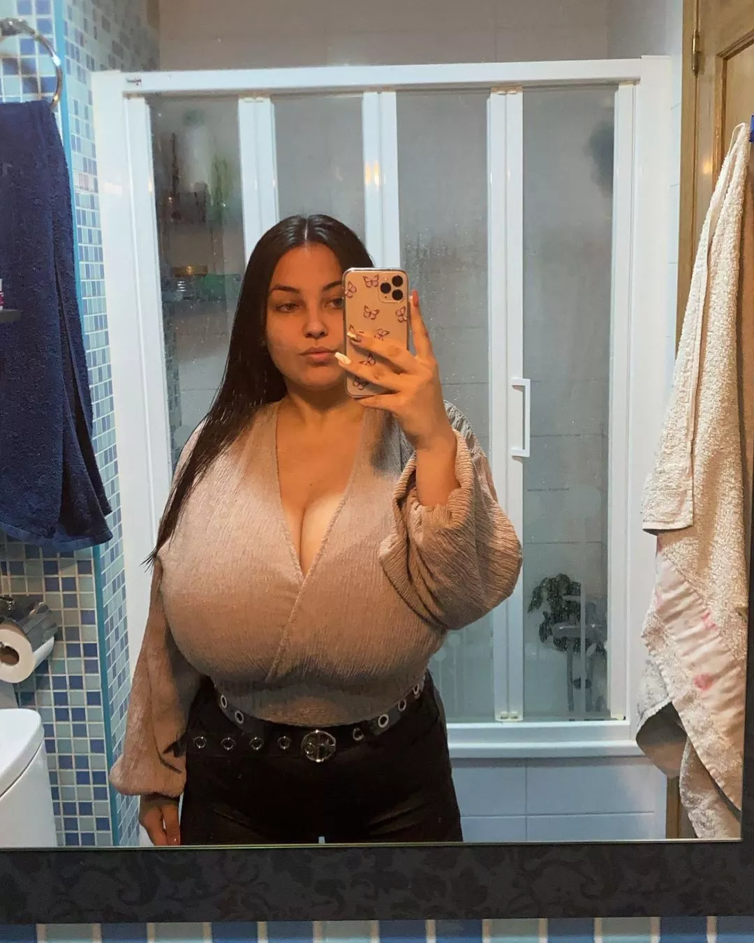 No matter what she does they can't be hidden posted by igfinestbabes