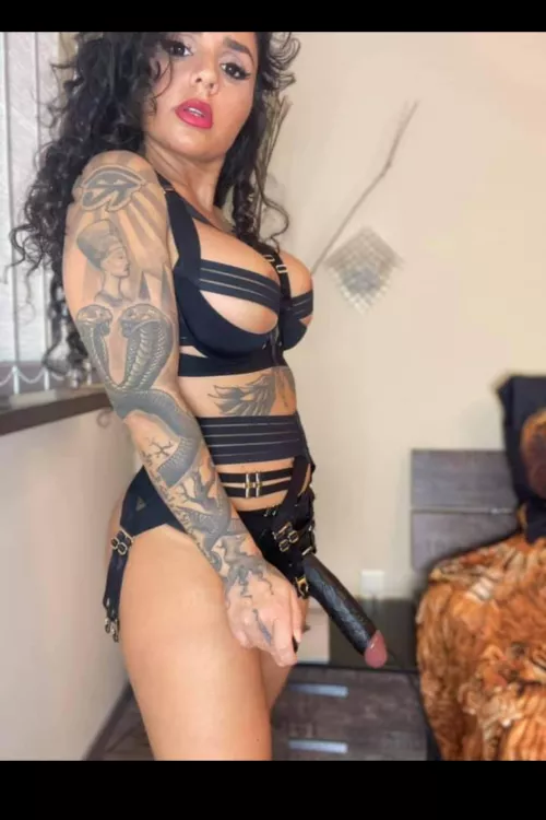 No slut can resist my cock, don't you agree with me? by queirns