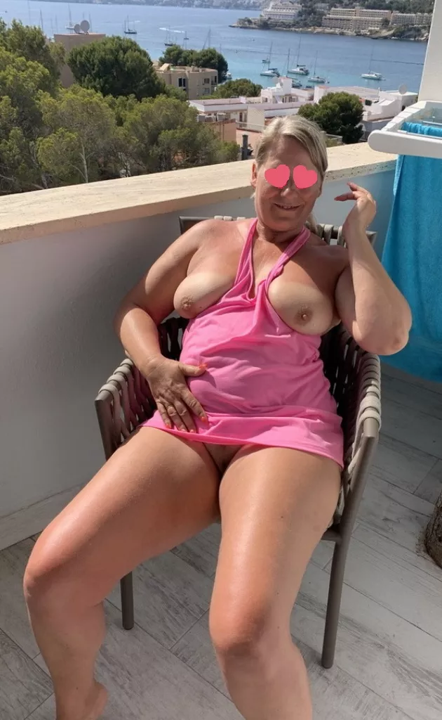 Nobody has to know what you do with Granny when in vacations! posted by ivorygoddesss