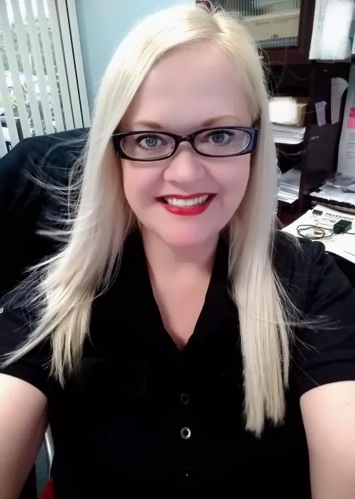 Not a sexy pic, however one of the rare occasions that I wore my glasses. by GreenRobot333