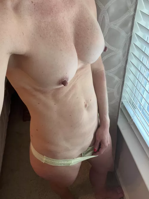 Not bad for a milf in her (f)orties by DippingToes-N-H2O