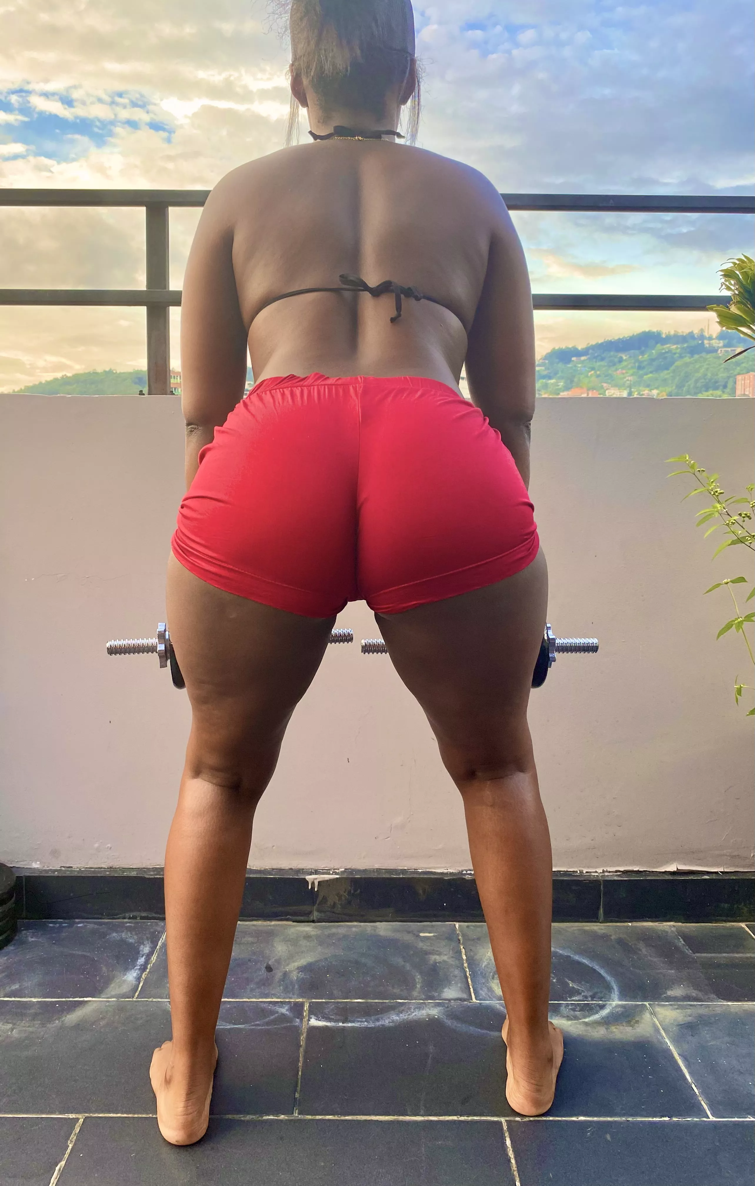 not gonna wear panties today posted by jdoieo