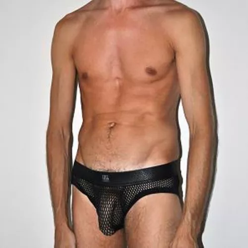 Not leaving much to the imagination by siren1-au