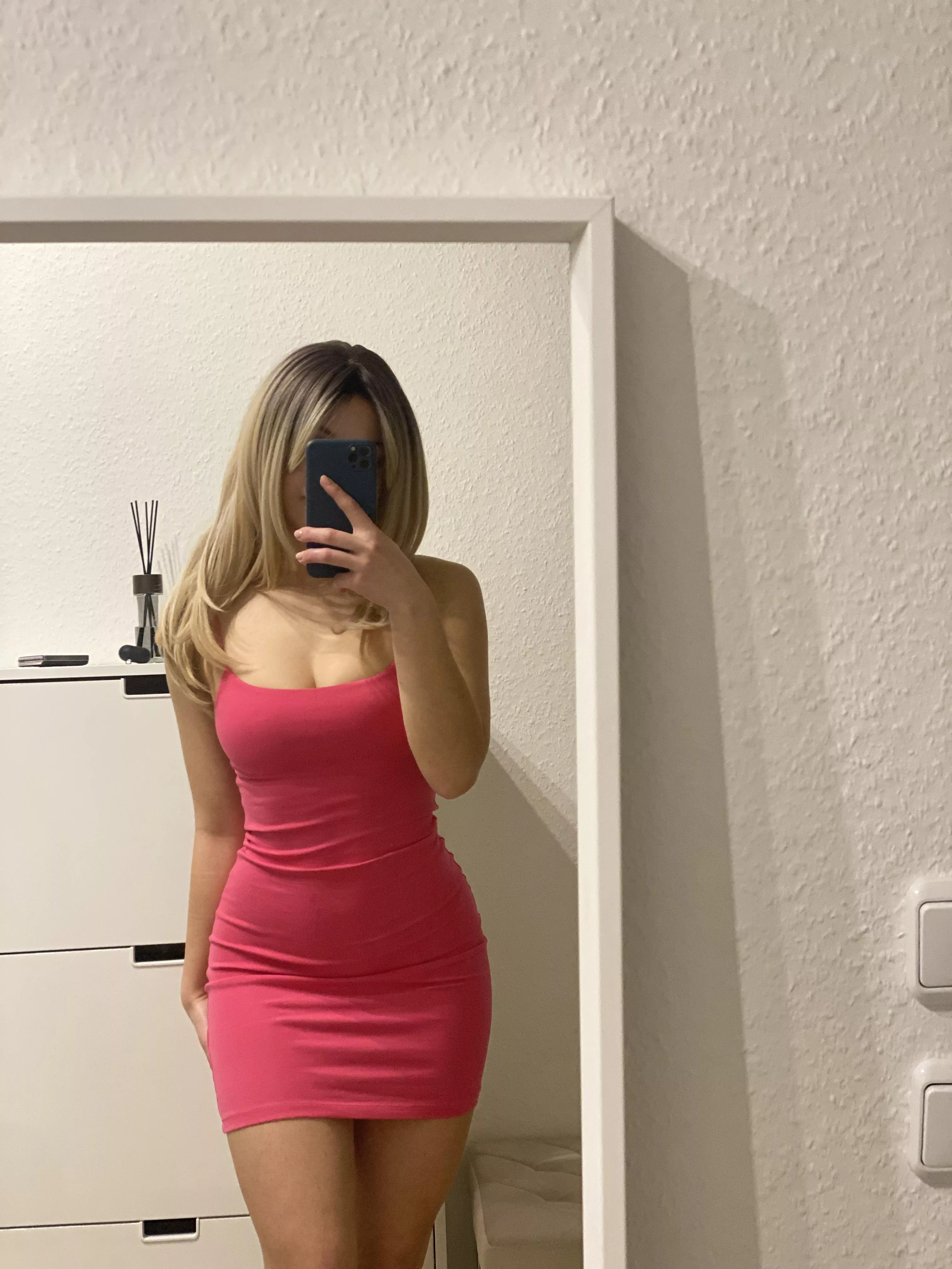 not many people like my posts maybe my body isn’t the best on here but i’m confident anyway🥰