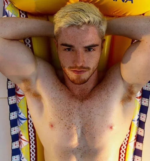 Not me; but does anyone have any idea who this Adonis is?! by dixxxs