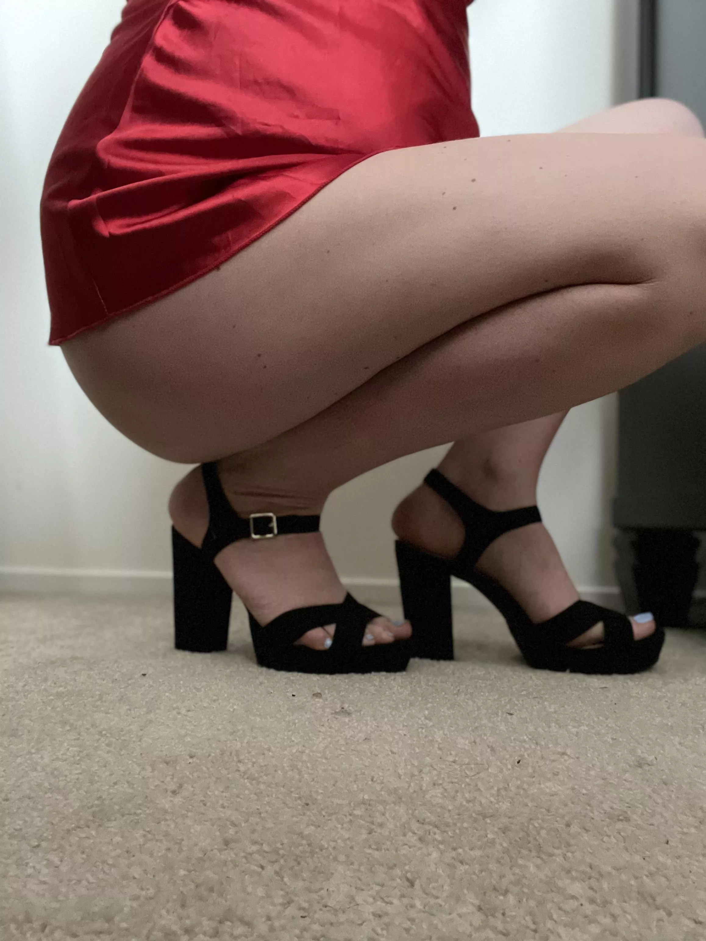 Not much of the belly in this pic but damn do I feel sexy as ever 😍 posted by FancyWorker8445