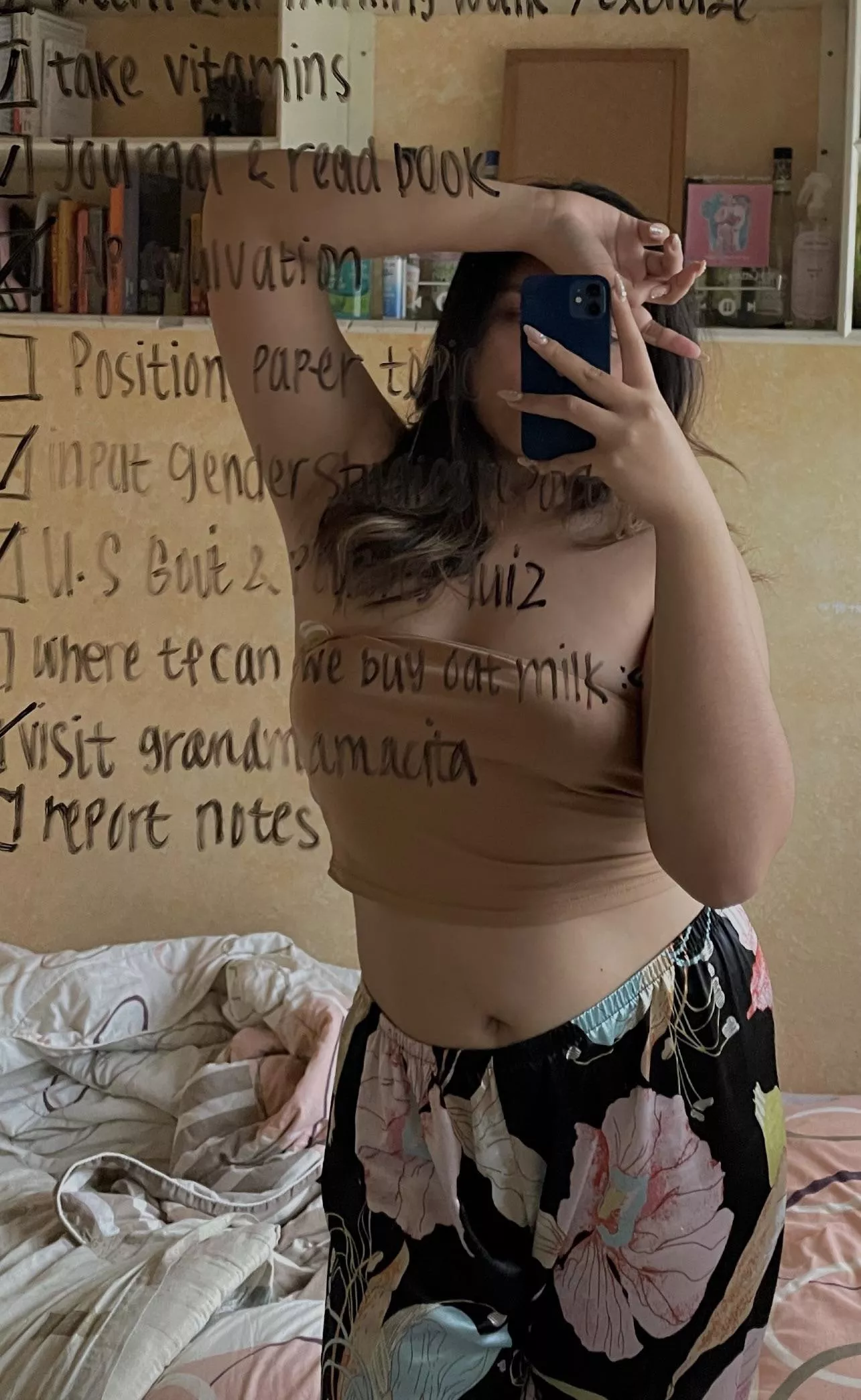 Not rlly an NSFW but I just wanna share this cute pic 🐸 posted by subrosapersona