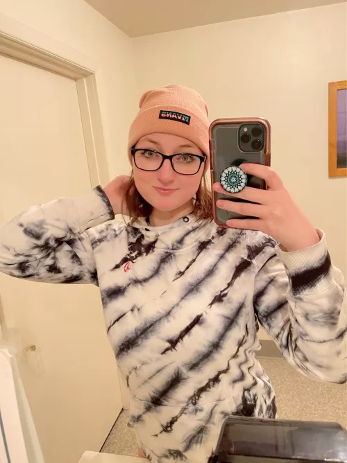 Not showing a lot of skin like usual, but hope I’m still cute 😇 by Mermaidheaven