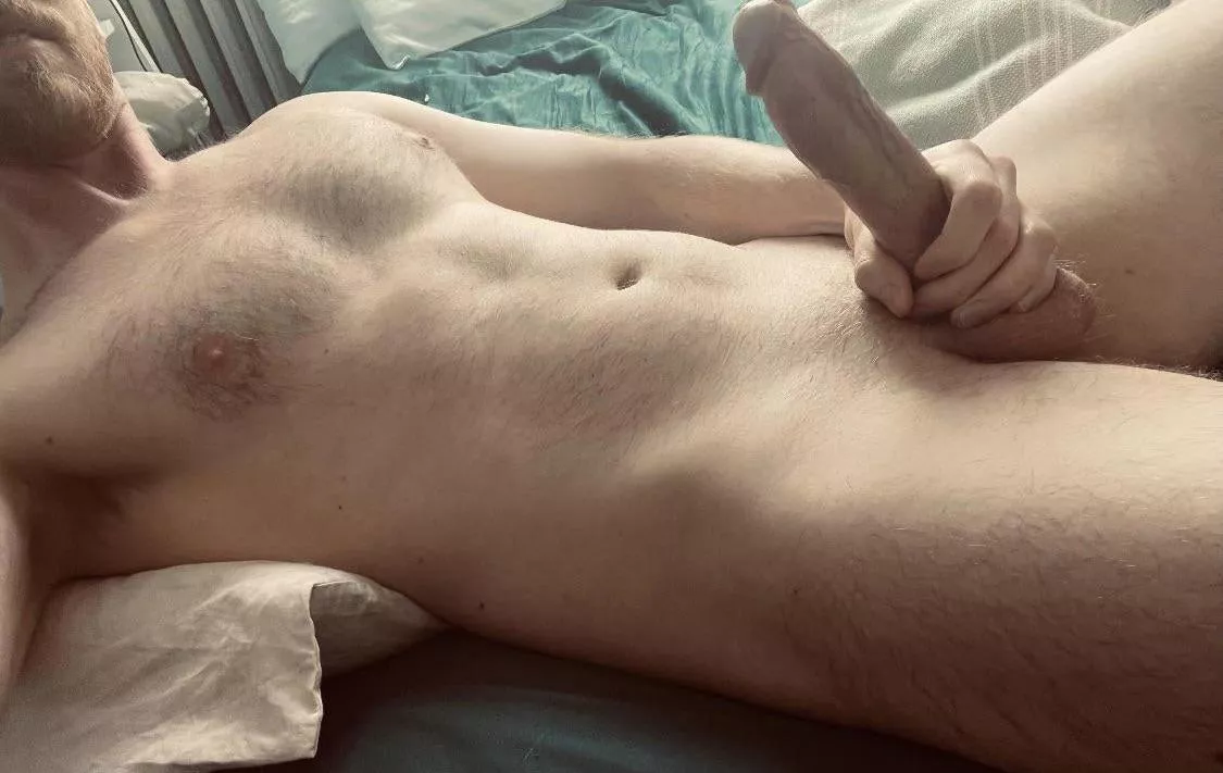 Not usually into breeding talk, but who wants some 6’4 Ginger genes? posted by theNaked_BeardedChef